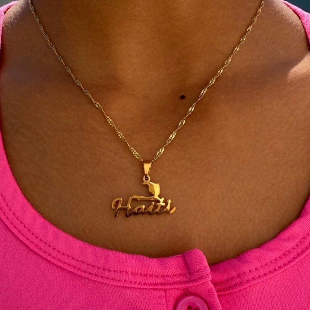 Gold Haiti Pendant Necklace 18 inch